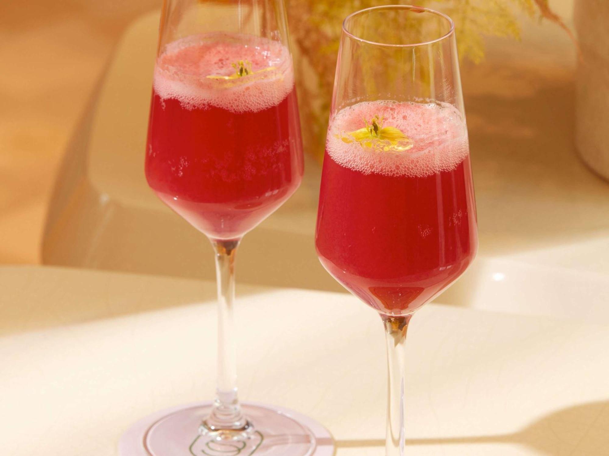 So/ Paris Hotel 外观 照片 A Kir Royale