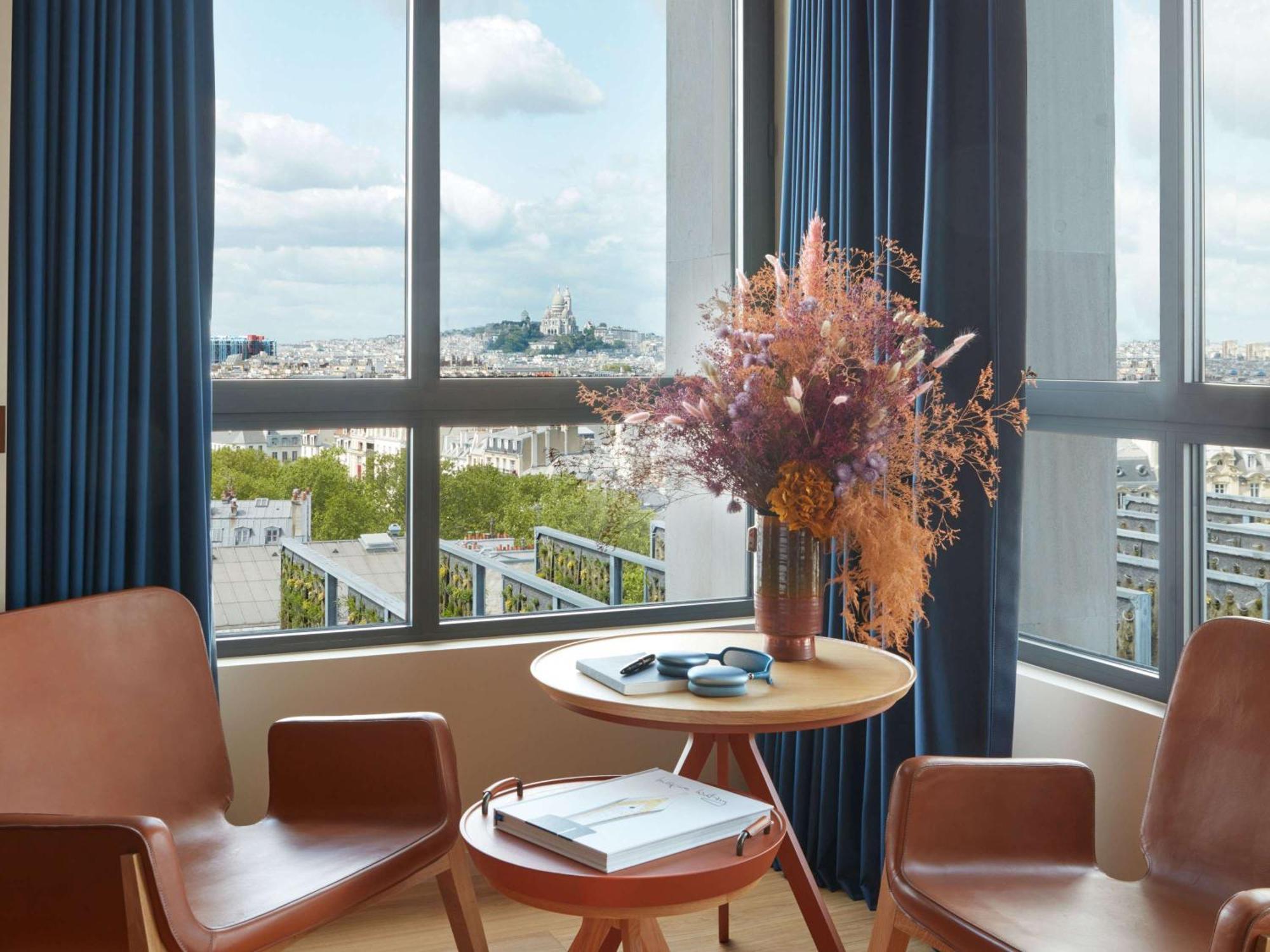 So/ Paris Hotel 外观 照片 A room at the hotel