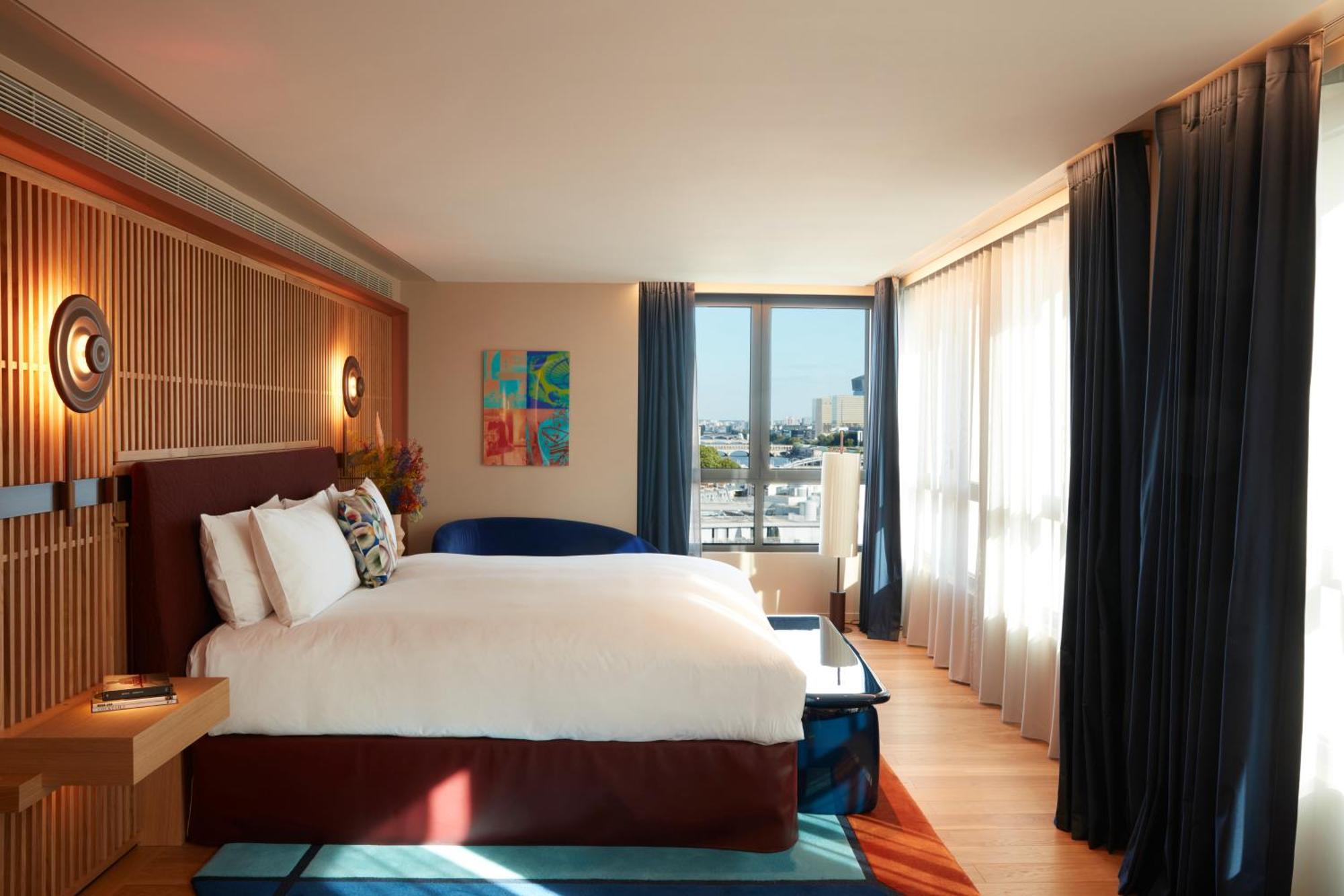 So/ Paris Hotel 外观 照片 A room at the hotel