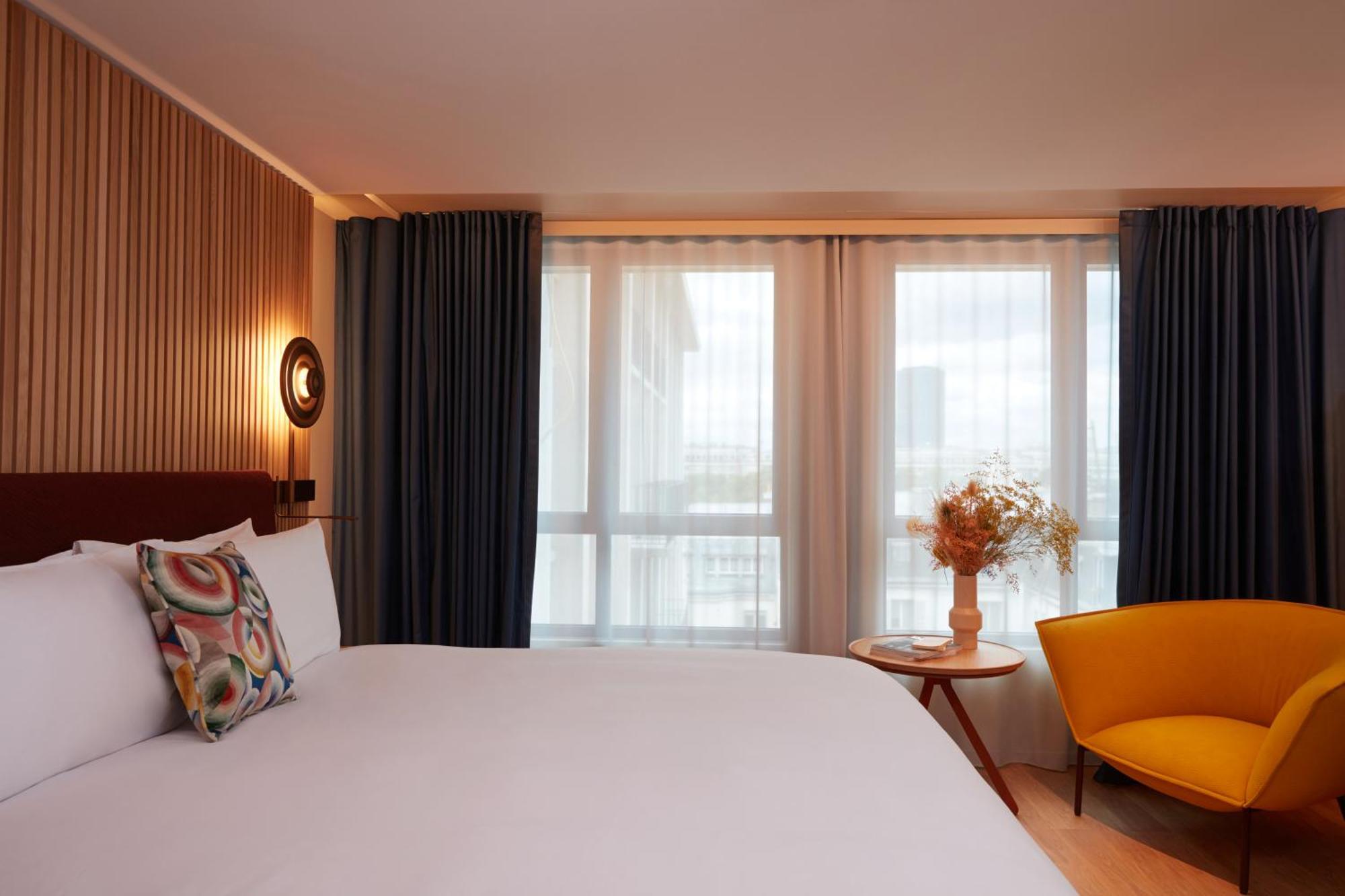 So/ Paris Hotel 外观 照片 A room at the hotel